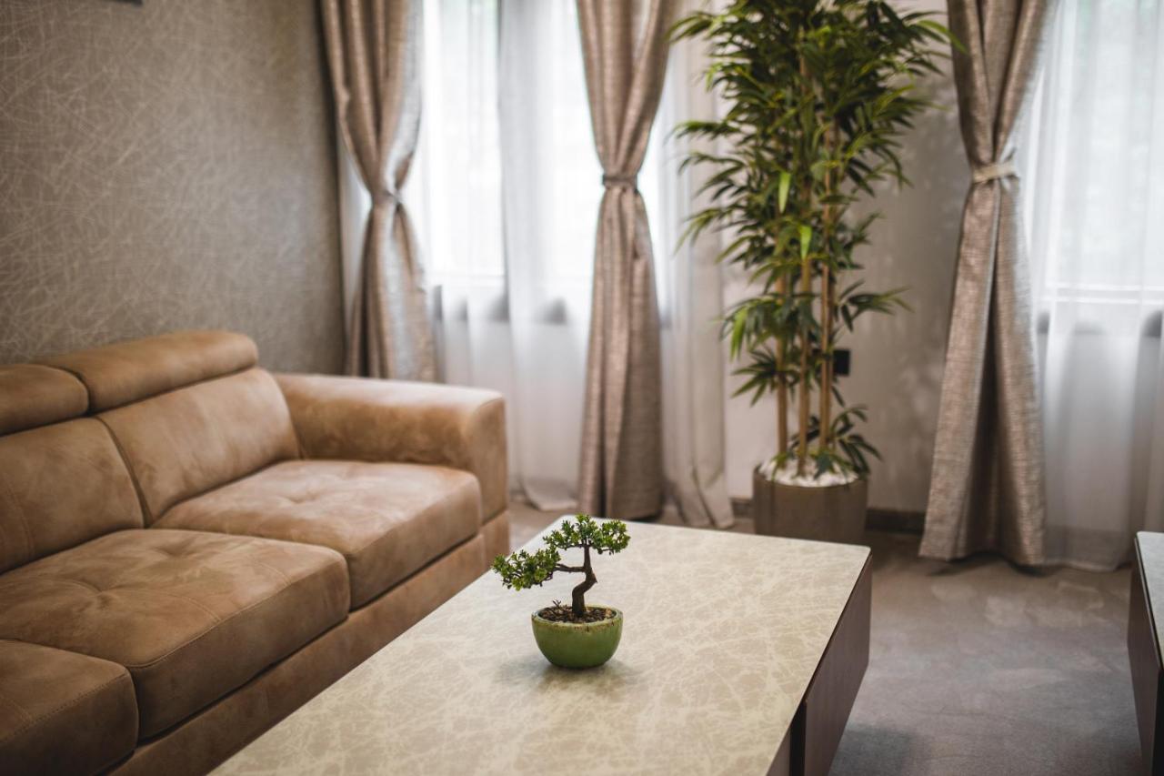 Apartmanski Smestaj King Bo Ниш Екстер'єр фото